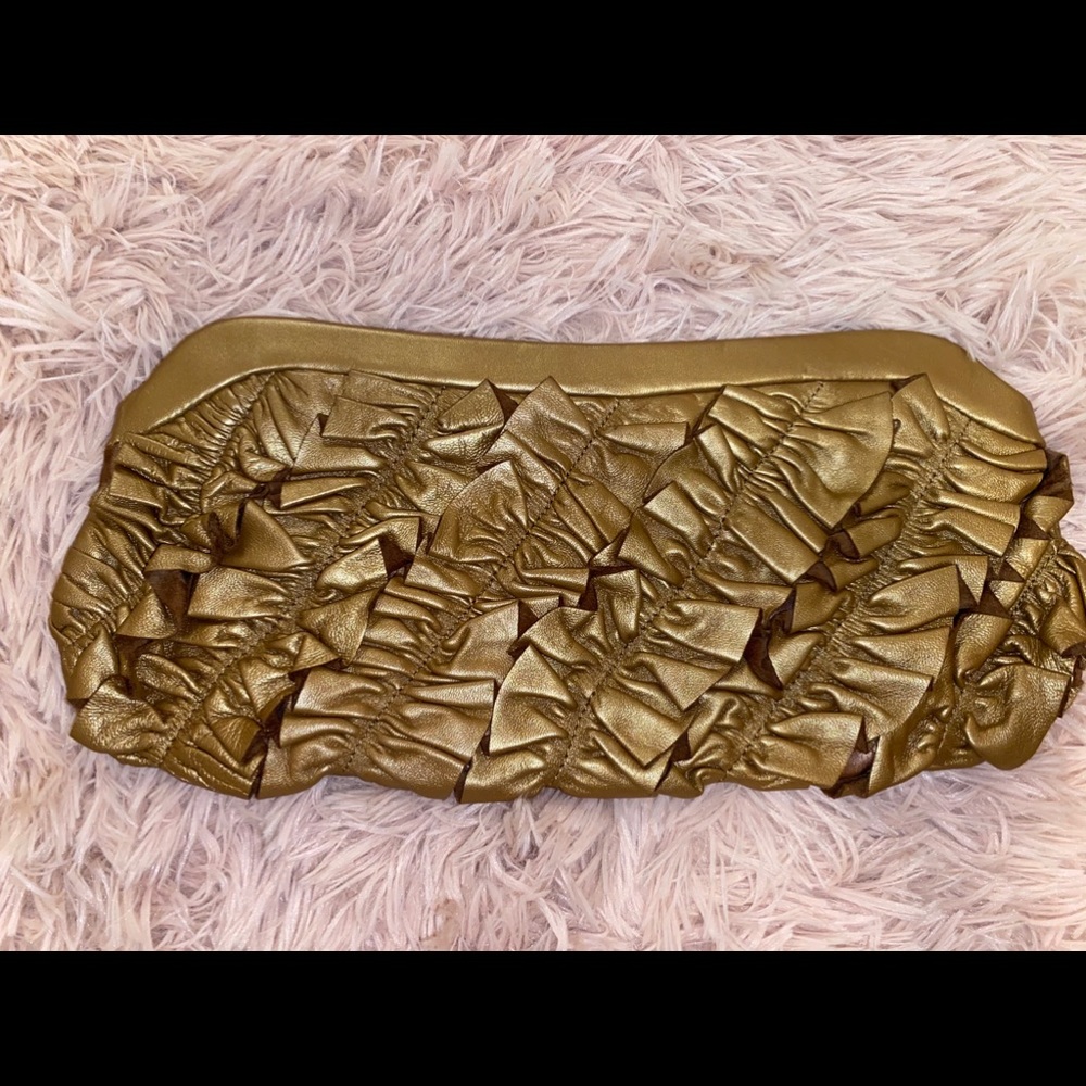 💕Auth💕 Arden B copper gold clutch